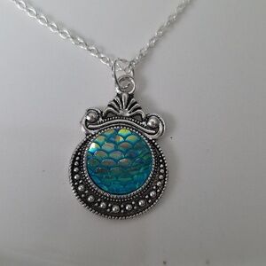 Mermaid Irridescent 925S Plate 20 Inch Chain Necklace